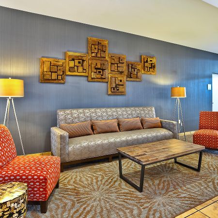 Holiday Inn & Suites Green Bay Stadium By Ihg Extérieur photo