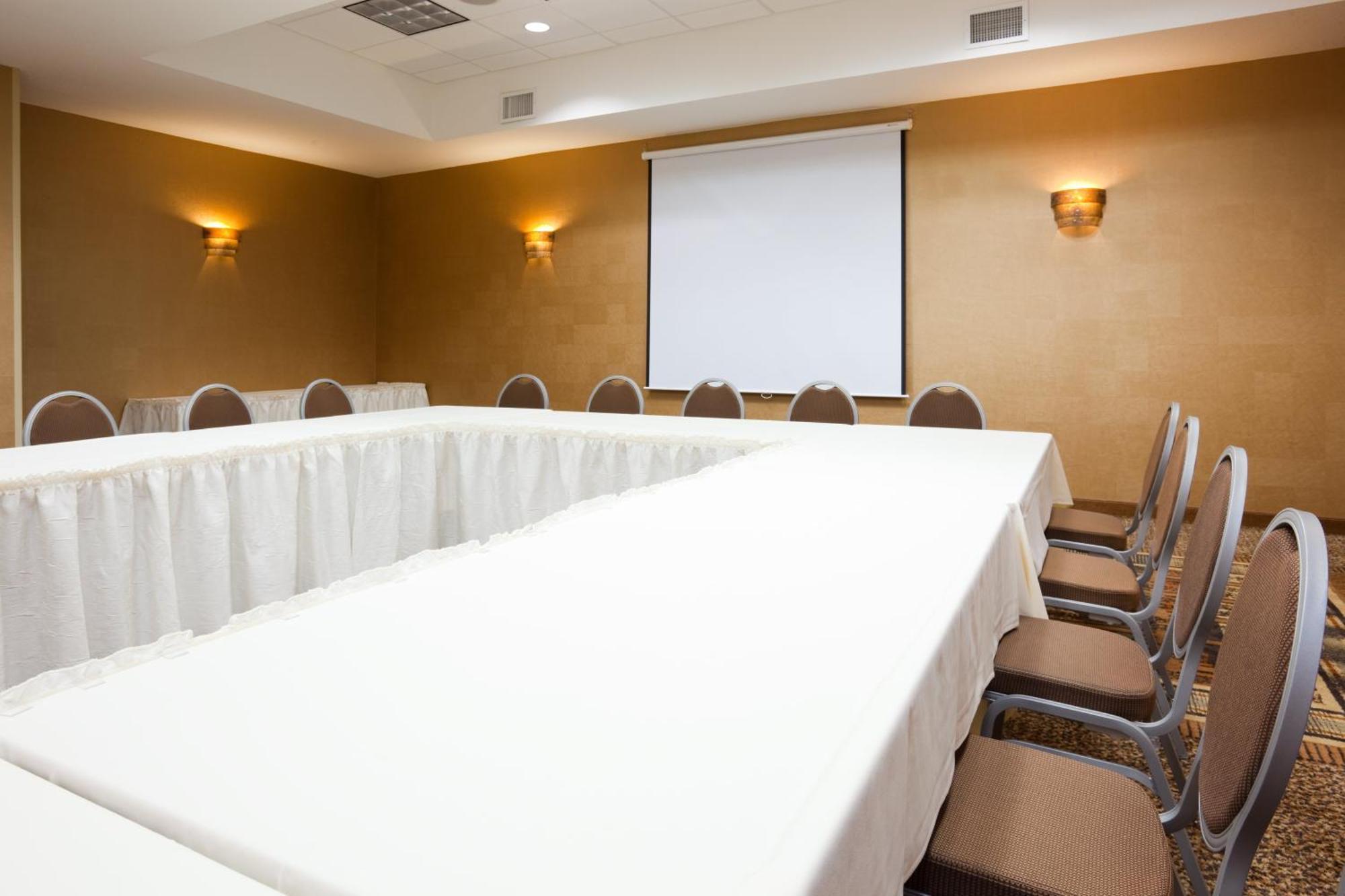 Holiday Inn & Suites Green Bay Stadium By Ihg Extérieur photo