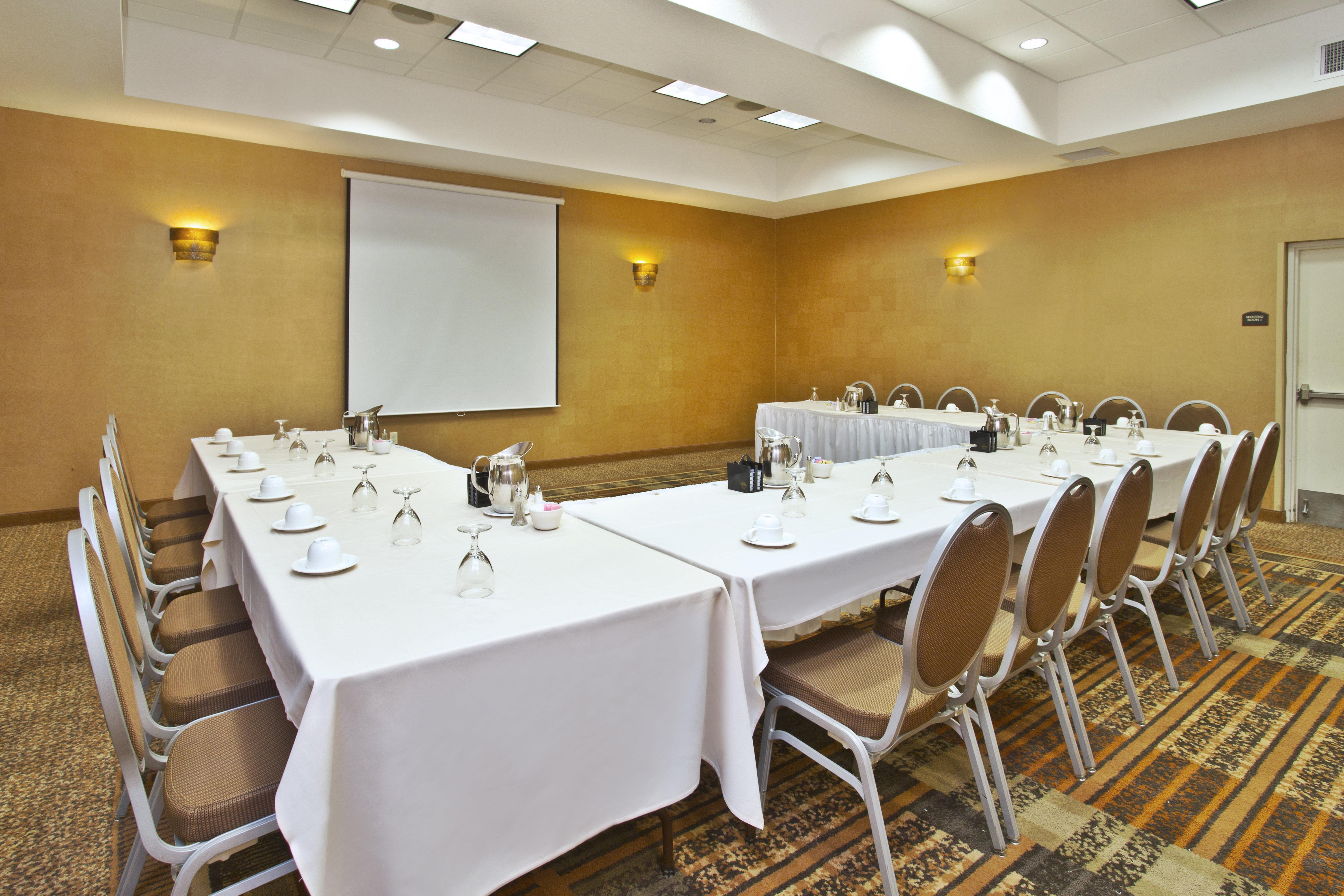 Holiday Inn & Suites Green Bay Stadium By Ihg Extérieur photo