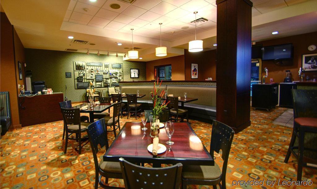 Holiday Inn & Suites Green Bay Stadium By Ihg Extérieur photo