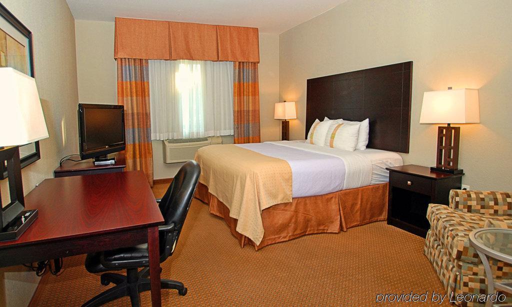 Holiday Inn & Suites Green Bay Stadium By Ihg Extérieur photo