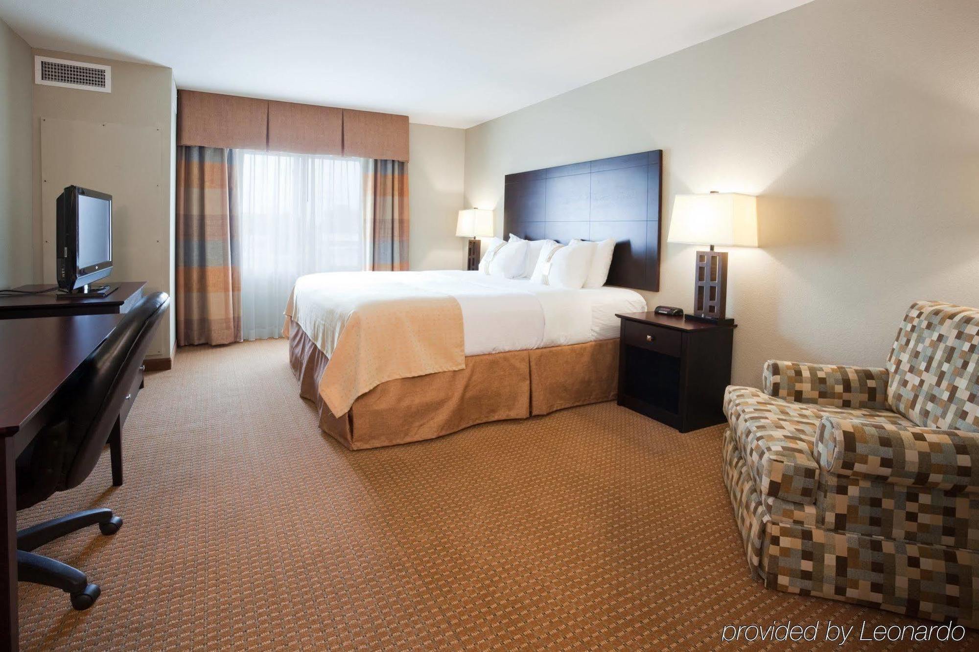 Holiday Inn & Suites Green Bay Stadium By Ihg Extérieur photo