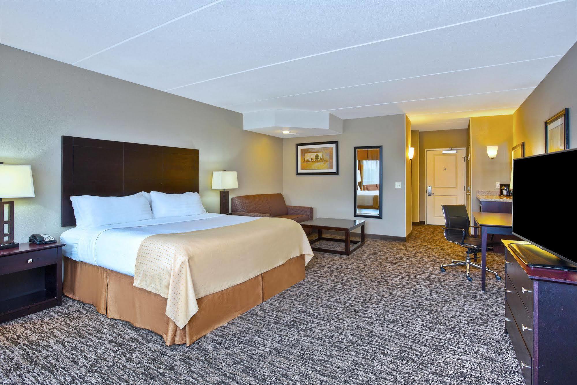 Holiday Inn & Suites Green Bay Stadium By Ihg Extérieur photo
